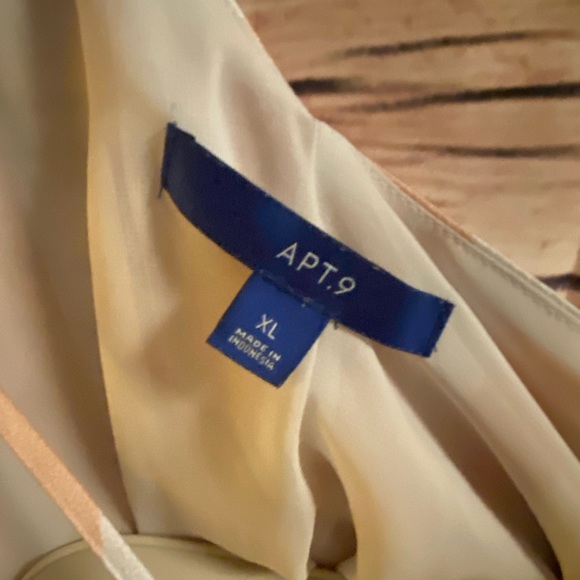 APT 9 Cami - Picture 3 of 4